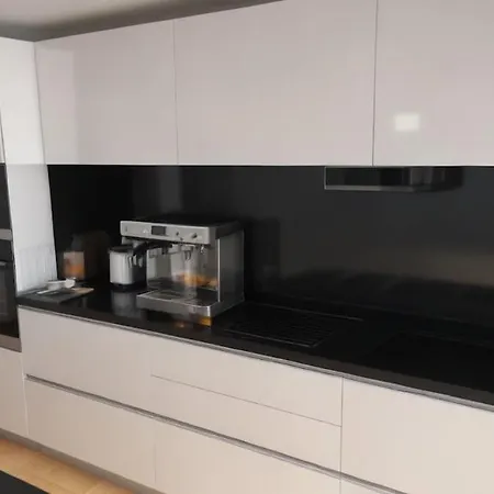 Beachfront Luxury Tranquility איה נאפה
