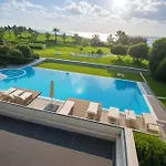 Beachfront Luxury Tranquility *