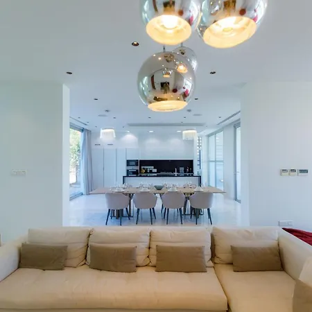 Beachfront Luxury Tranquility * Ayia Napa