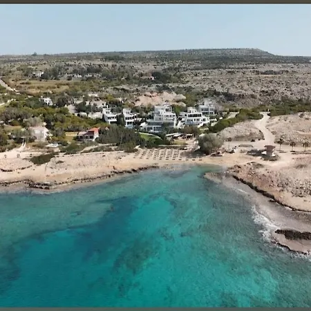 וילה Beachfront Luxury Tranquility איה נאפה