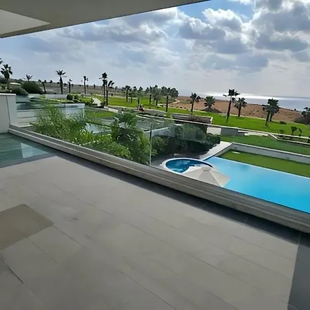 וילה Beachfront Luxury Tranquility