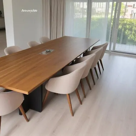 Beachfront Luxury Tranquility וילה