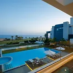Beachfront Luxury Tranquility