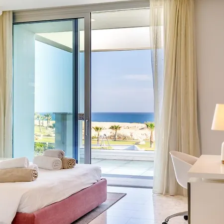 Beachfront Luxury Tranquility