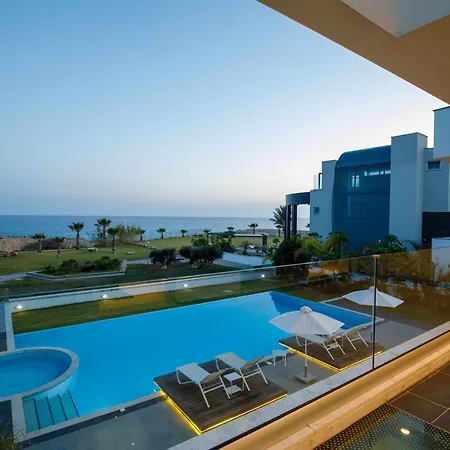 Beachfront Luxury Tranquility