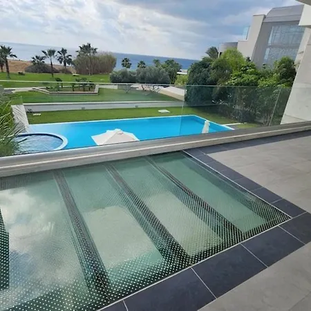 Beachfront Luxury Tranquility Αγία Νάπα