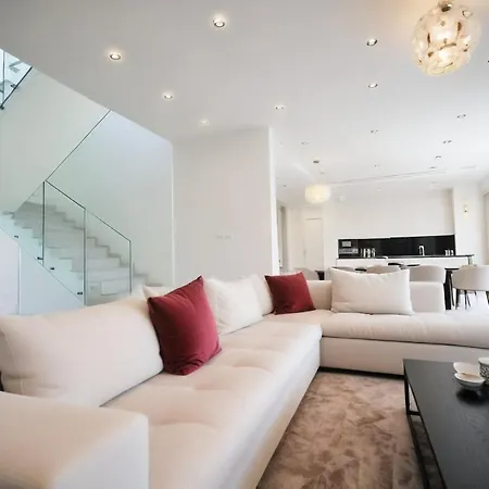 Beachfront Luxury Tranquility וילה *