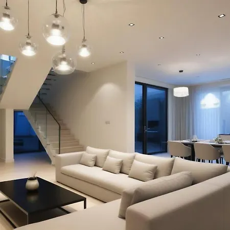 Beachfront Luxury Tranquility