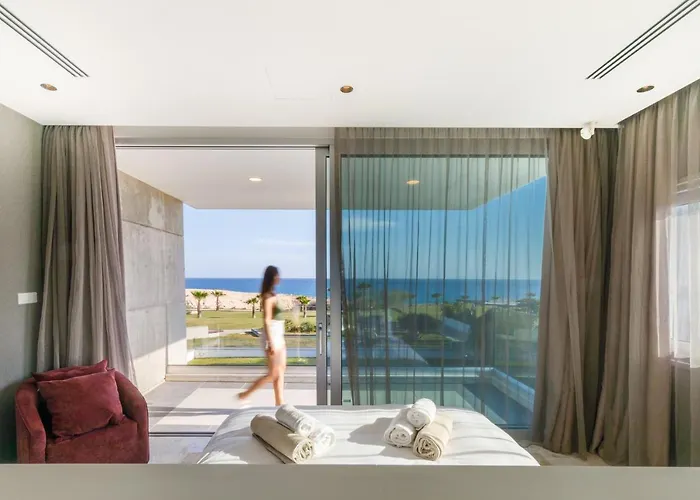 ヴィラ Beachfront Luxury Tranquility アヤナパ