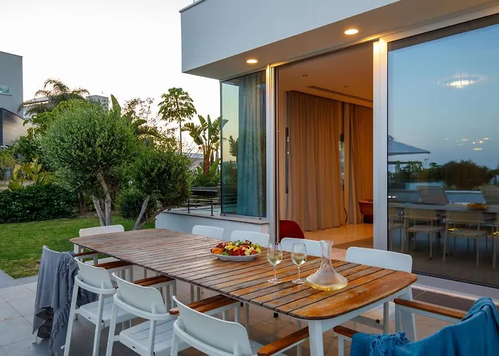 Beachfront Luxury Tranquility Villa