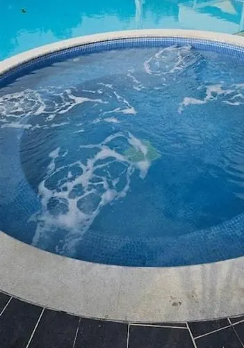 Beachfront Luxury Tranquility ヴィラ アヤナパ