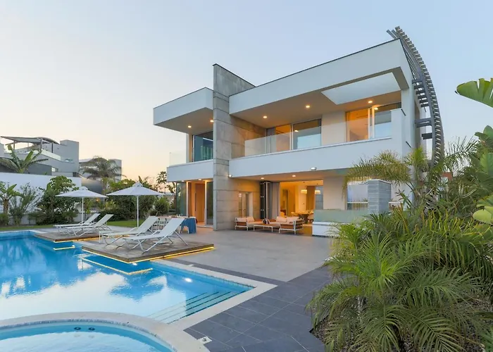 Beachfront Luxury Tranquility * Ayia Napa